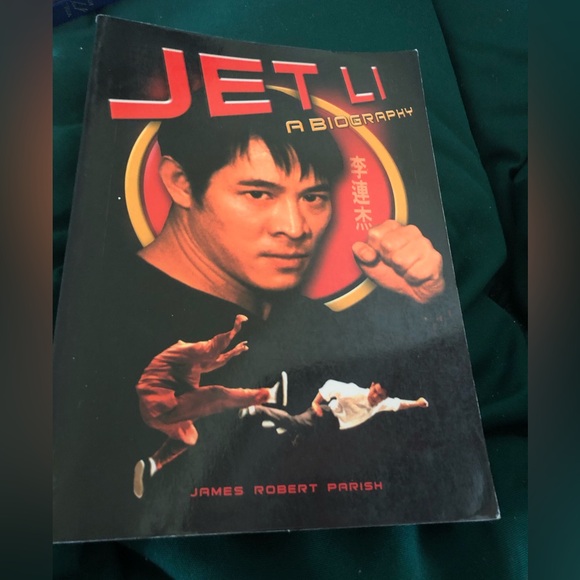 Jet Li : A Biography Book - 699 $9 or 🦋 - Picture 1 of 4
